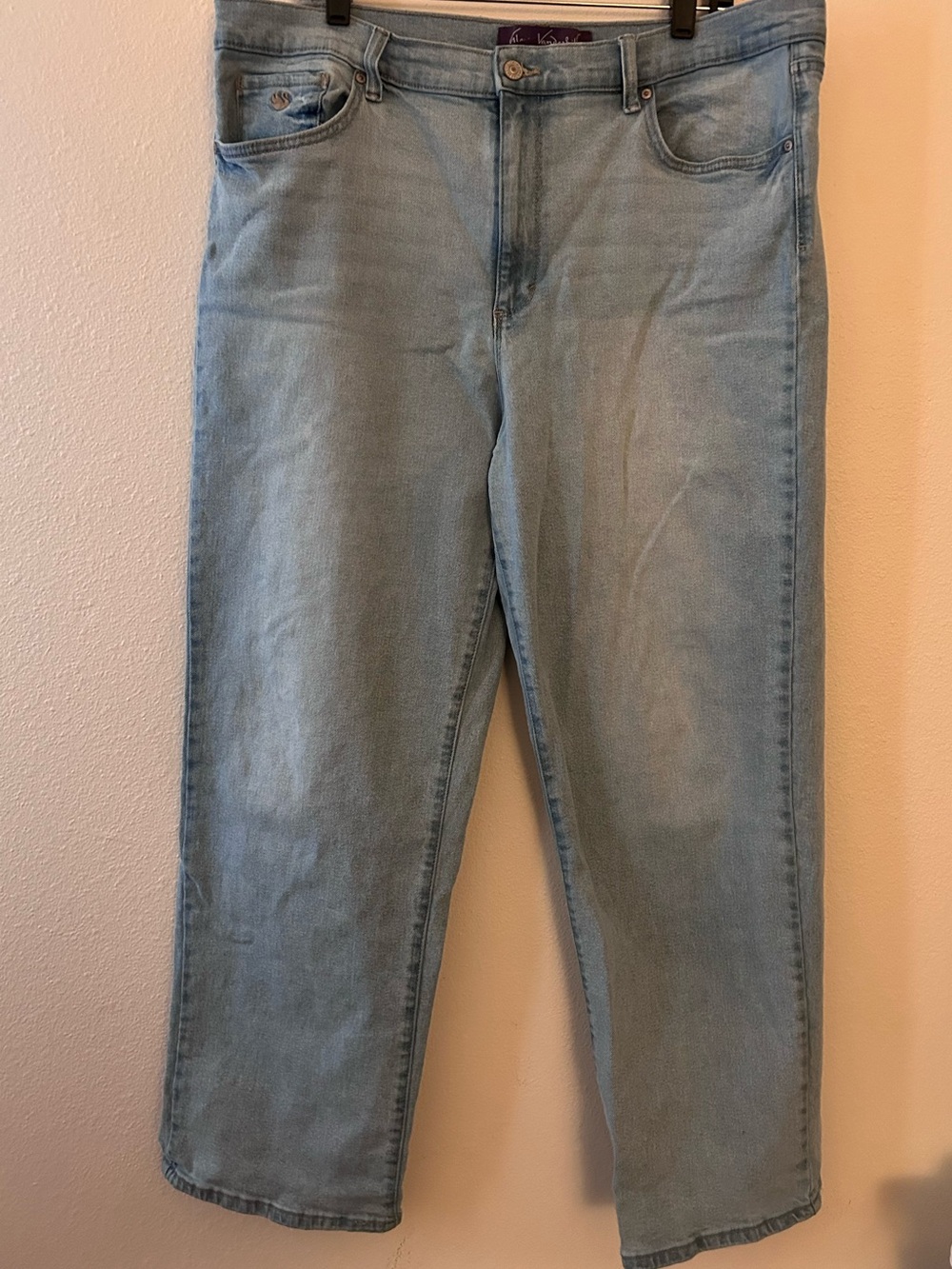 Gloria Vanderbilt Light Blue Straight Leg Jeans